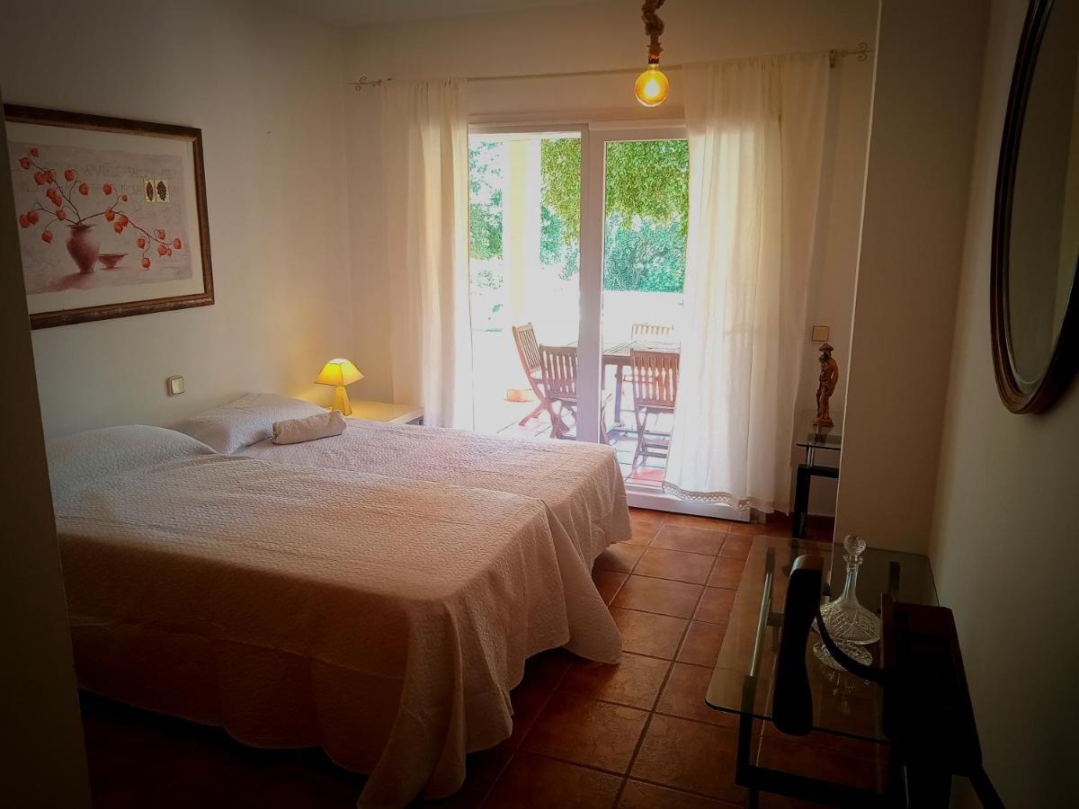 Sotogrande. Estancia Privada En Plena Naturaleza Luaran gambar